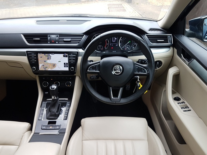 Skoda Superb Se L Executive Tsi Blue #4