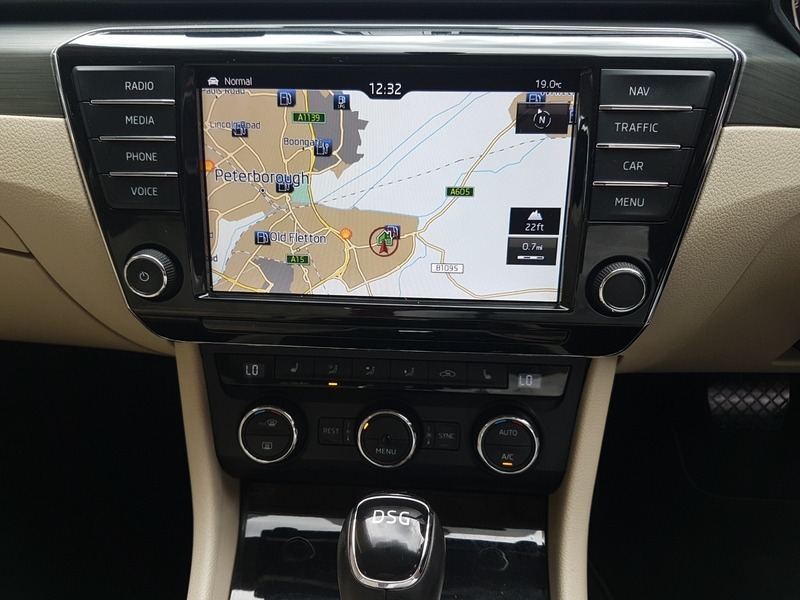 Skoda Superb Se L Executive Tsi Blue #6