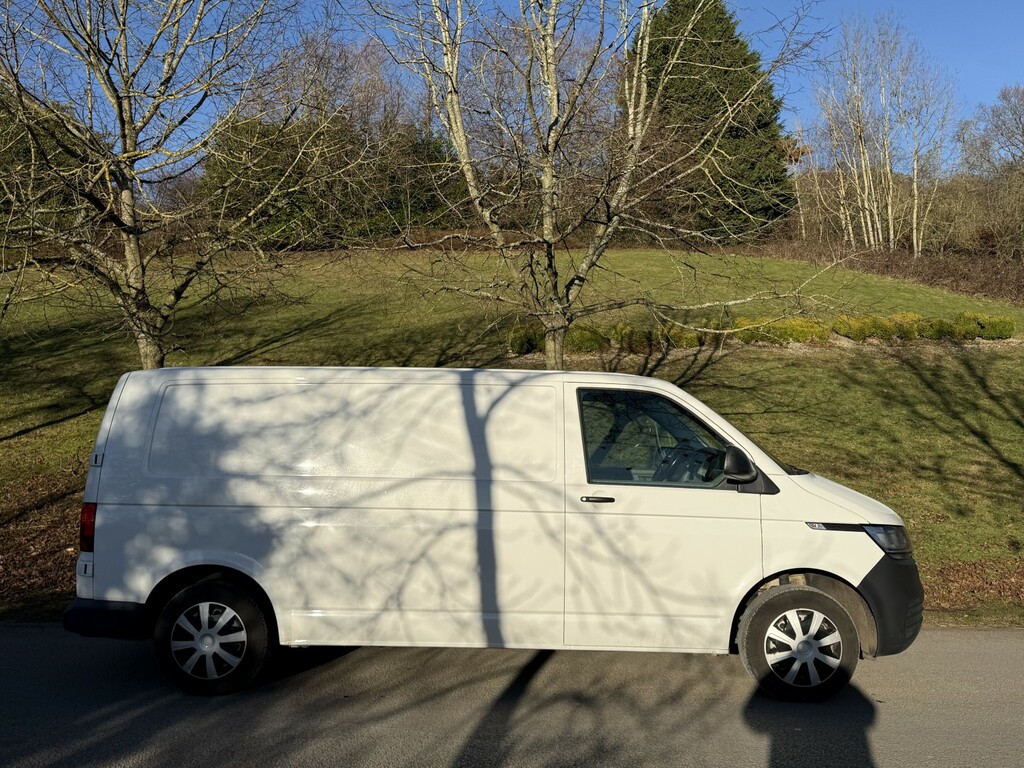 Volkswagen E-Transporter Panel Van E 110 37.3Kwh 202121 RE21XYJ White #2