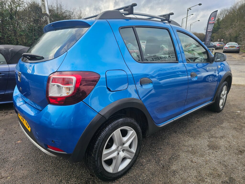 Dacia Sandero Stepway 1.5 Dci Laureate Hatchback Euro Blue #2