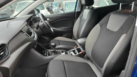 Vauxhall Grandland X Griffin DL70KRN #2