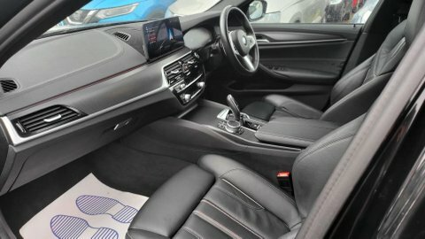 BMW 5 Series 520D M Sport HN70ZYZ  #2