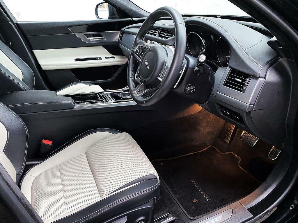 Jaguar XF 2.0D R-sport Euro 6 S S Black #5