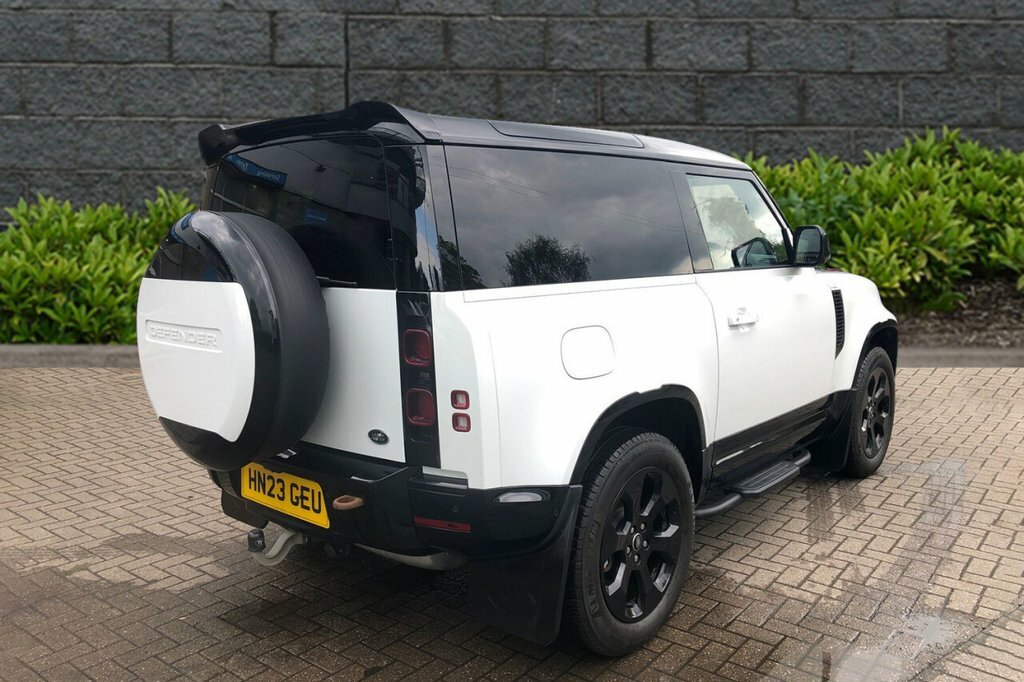 Land Rover Defender 3L X-dynamic Se HN23GEU White #6