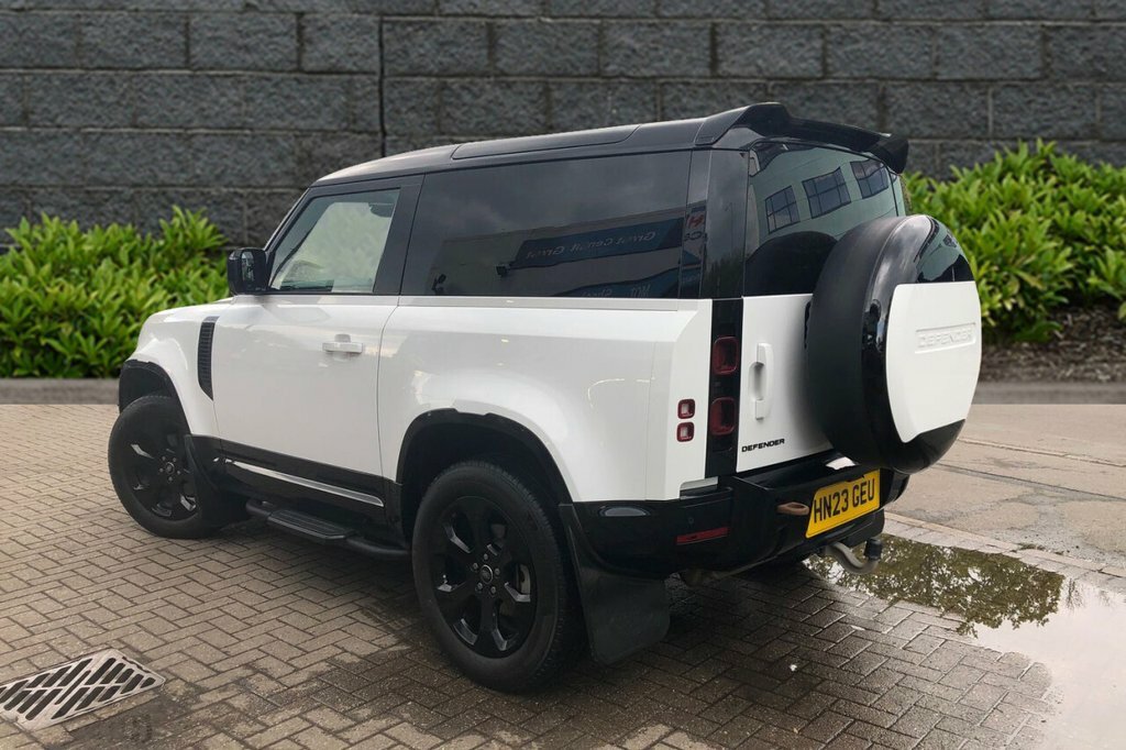 Land Rover Defender 3L X-dynamic Se HN23GEU White #3