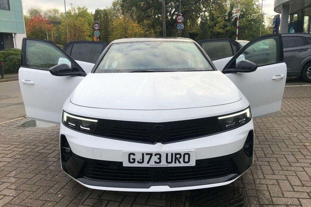 Vauxhall Astra 1.6L Gse White #6