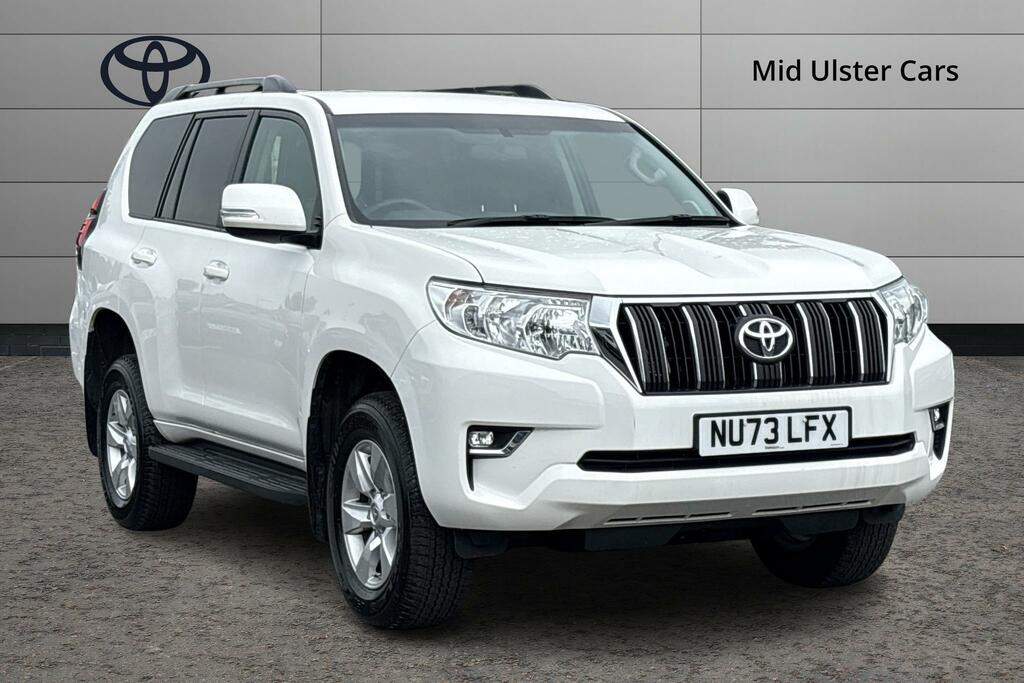 Toyota Land Cruiser 2.8D 204 Active Commercial White