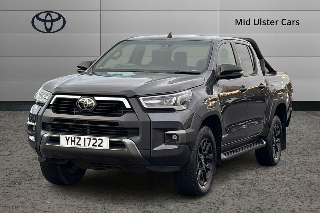 Toyota HILUX Invincible X Dcab Pick Up 2.8 D-4d Grey #3
