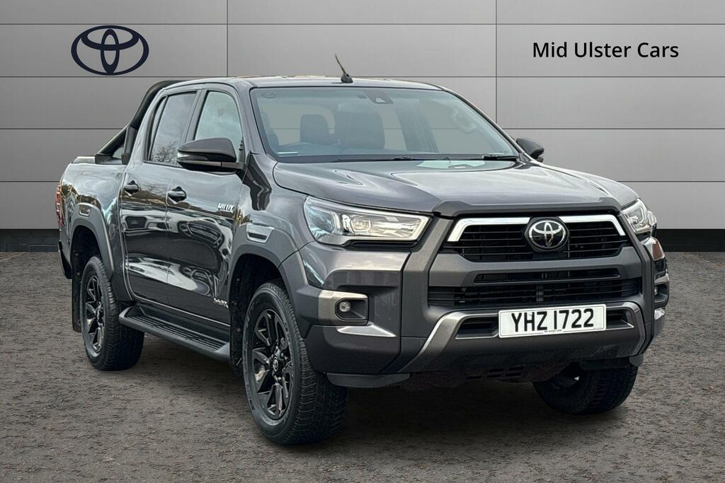 Toyota HILUX Invincible X Dcab Pick Up 2.8 D-4d Grey