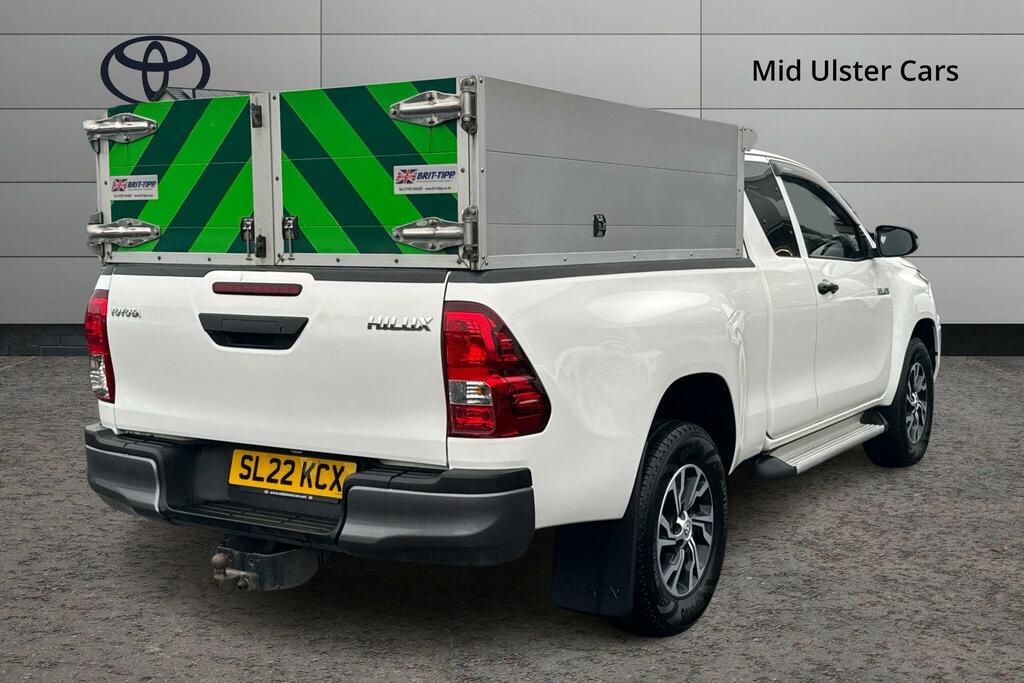 Toyota HILUX Active Extra Cab Pick Up 2.4 D-4d SL22KCX White #2