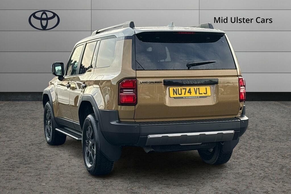 Toyota Land Cruiser 2.8 D-4d 204 First Edition 7 Seats Grey #4