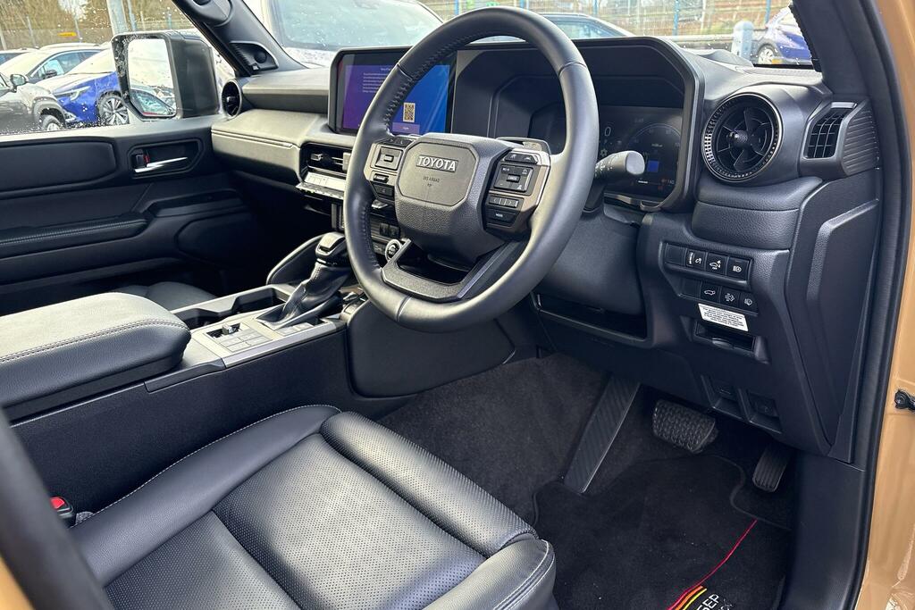 Toyota Land Cruiser 2.8 D-4d 204 First Edition 7 Seats Grey #5