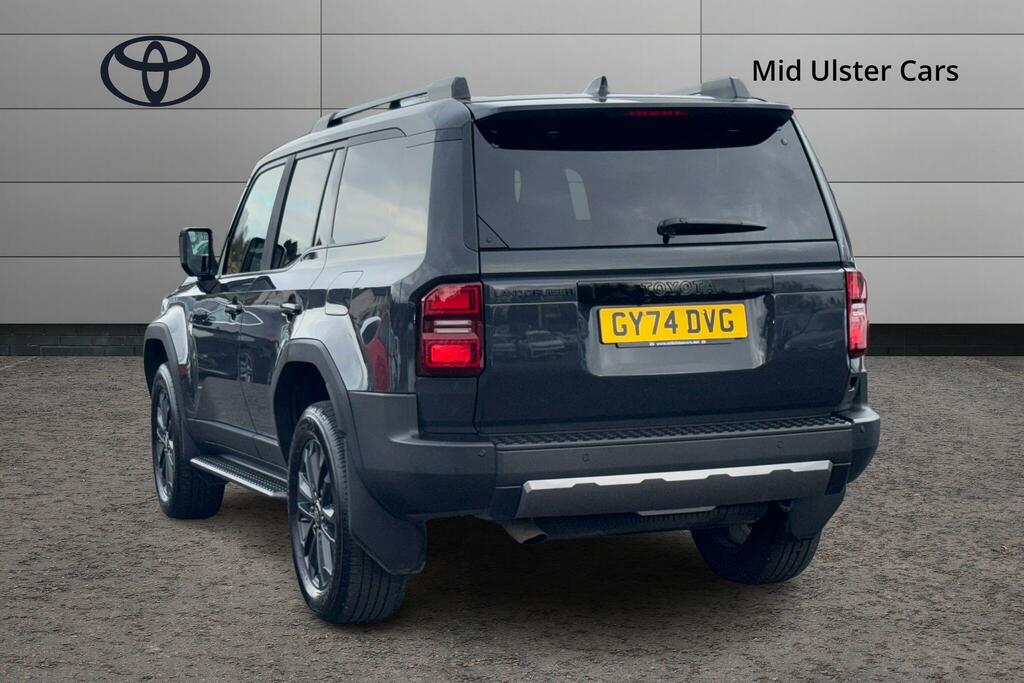 Toyota Land Cruiser 2.8 D-4d 204 Invincible 7 Seat GY74DVG Grey #4