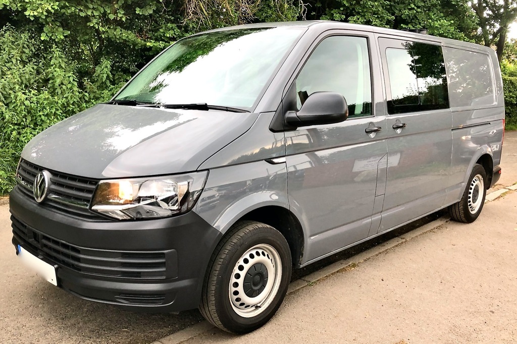 Volkswagen Transporter Combi Van 2.0 Bitdi T32 Bluemotion Tech 201818 MW18CVA Grey #2