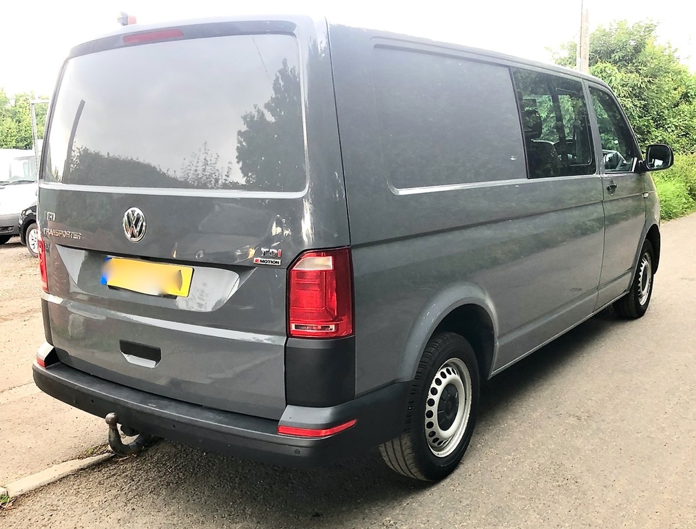 Volkswagen Transporter Combi Van 2.0 Bitdi T32 Bluemotion Tech 201818 MW18CVA Grey #3