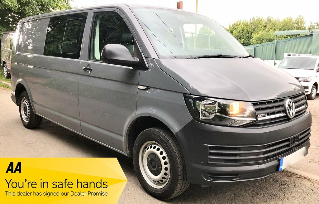 Volkswagen Transporter Combi Van T32 2.0 Tdi 150 Kombi 4 Motion Lwb Tailg Grey