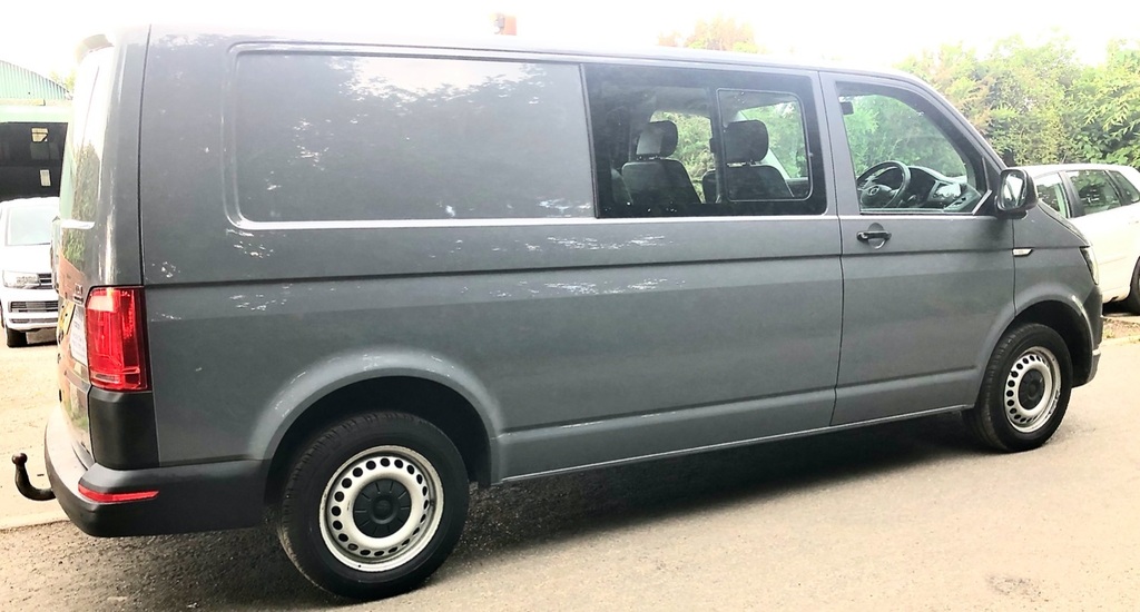 Volkswagen Transporter Combi Van T32 2.0 Tdi 150 Kombi 4 Motion Lwb Tailg MW18CVE Grey #5
