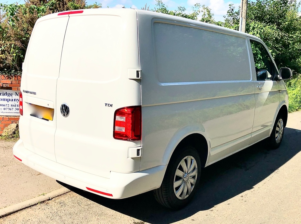 Volkswagen Transporter Panel Van 2.0 Tdi T28 Pv Trendline Bmt Euro 6 201 NV67NKT White #3