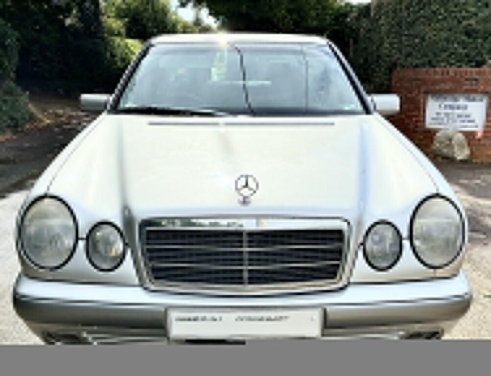 Mercedes-Benz E Class Saloon 2.0 E200 Classic 1998 Silver #5