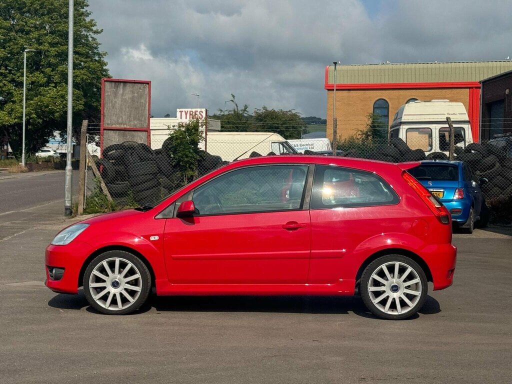 Ford Fiesta 2.0 St WJ05XVR Red #4