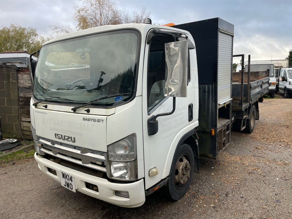 Isuzu  N75.190 S White #2