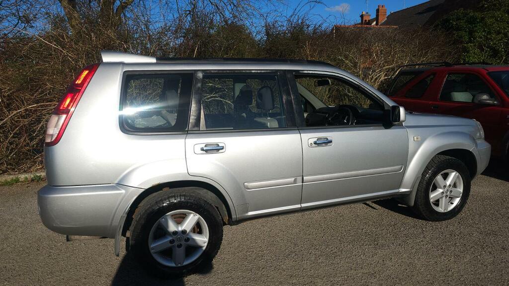 Nissan X-Trail 2.2 Dci Sport Silver #2