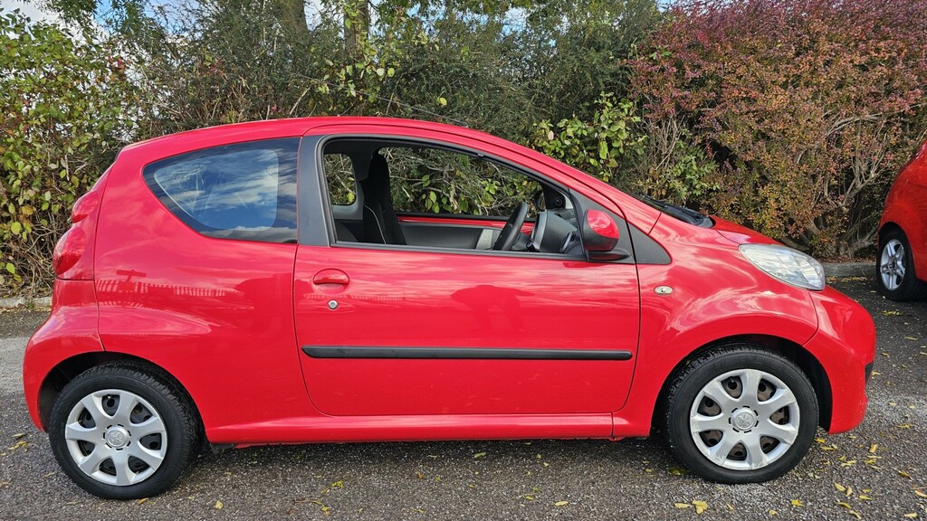 Peugeot 107 1.0 12V Urban Red