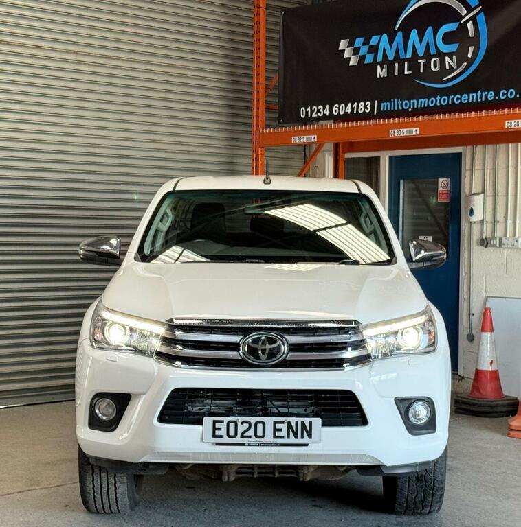 Toyota HILUX Pickup 2.4 D-4d Invincible 4Wd Euro 6 Ss 4 EO20ENN White #4