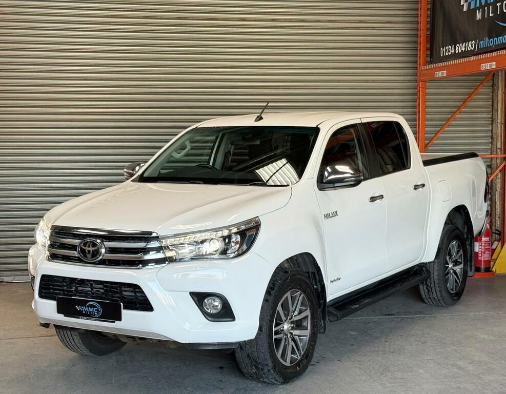 Toyota HILUX Pickup 2.4 D-4d Invincible 4Wd Euro 6 Ss 4 EO20ENN White #6
