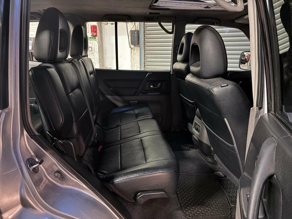 Mitsubishi Shogun 3.2 Di-d Warrior Black #20