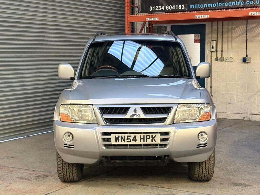 Mitsubishi Shogun 3.2 Di-d Warrior Black #32