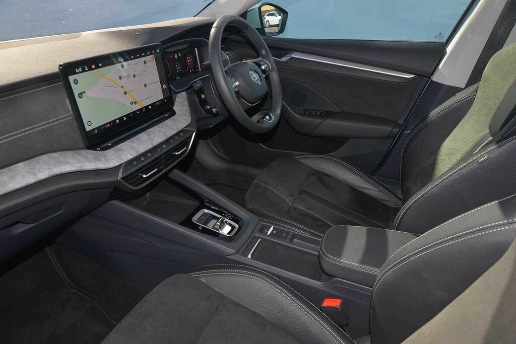Skoda Octavia 2.0 Tdi 150 Se L Dsg Silver #2