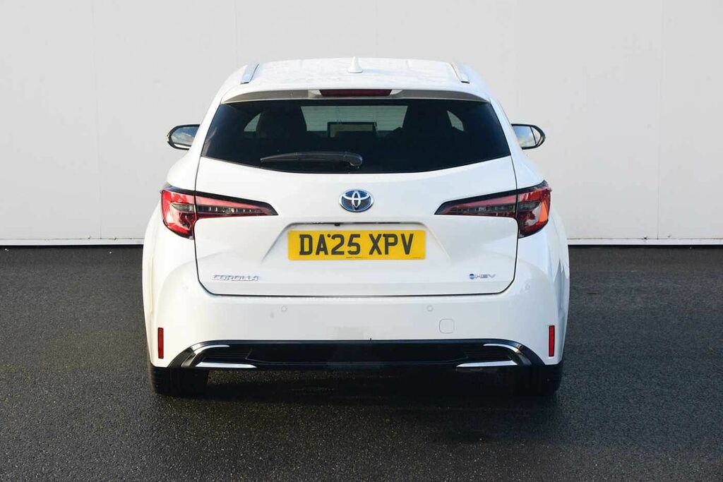 Toyota Corolla 1.8 Hybrid Design Cvt DA25XPV White #2