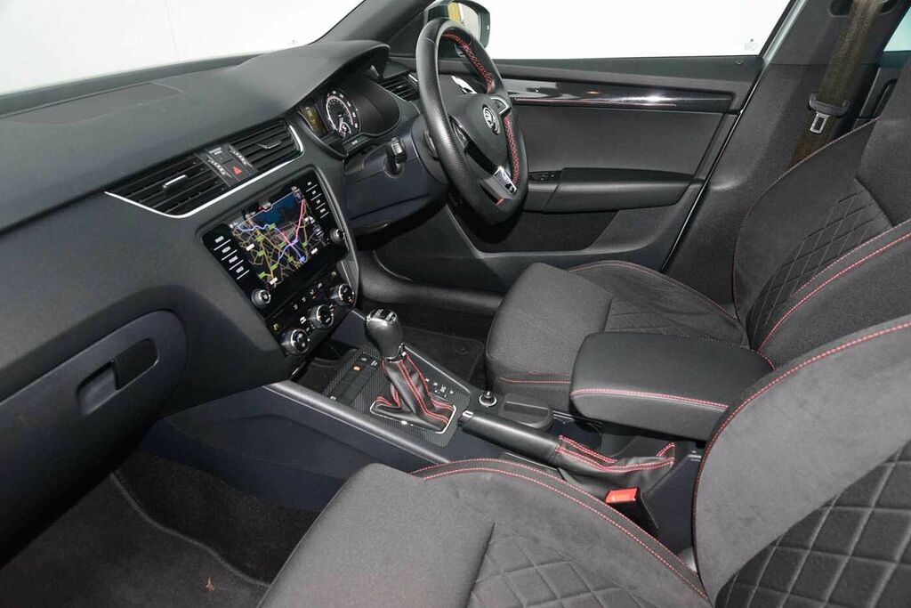 Skoda Octavia 2.0 Tsi 245 Vrs Dsg Black Pack Silver #2