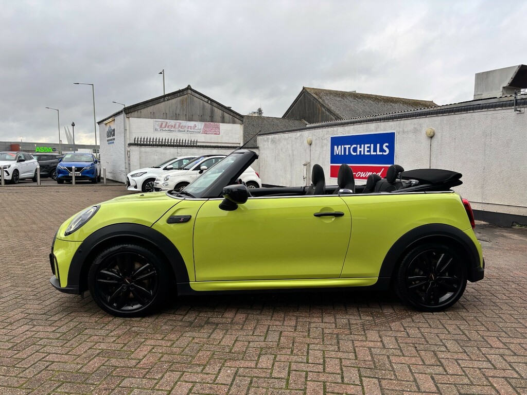 Mini Convertible 2.0 Cooper S Sport Comfortnav Pack CN23WSD Yellow #4