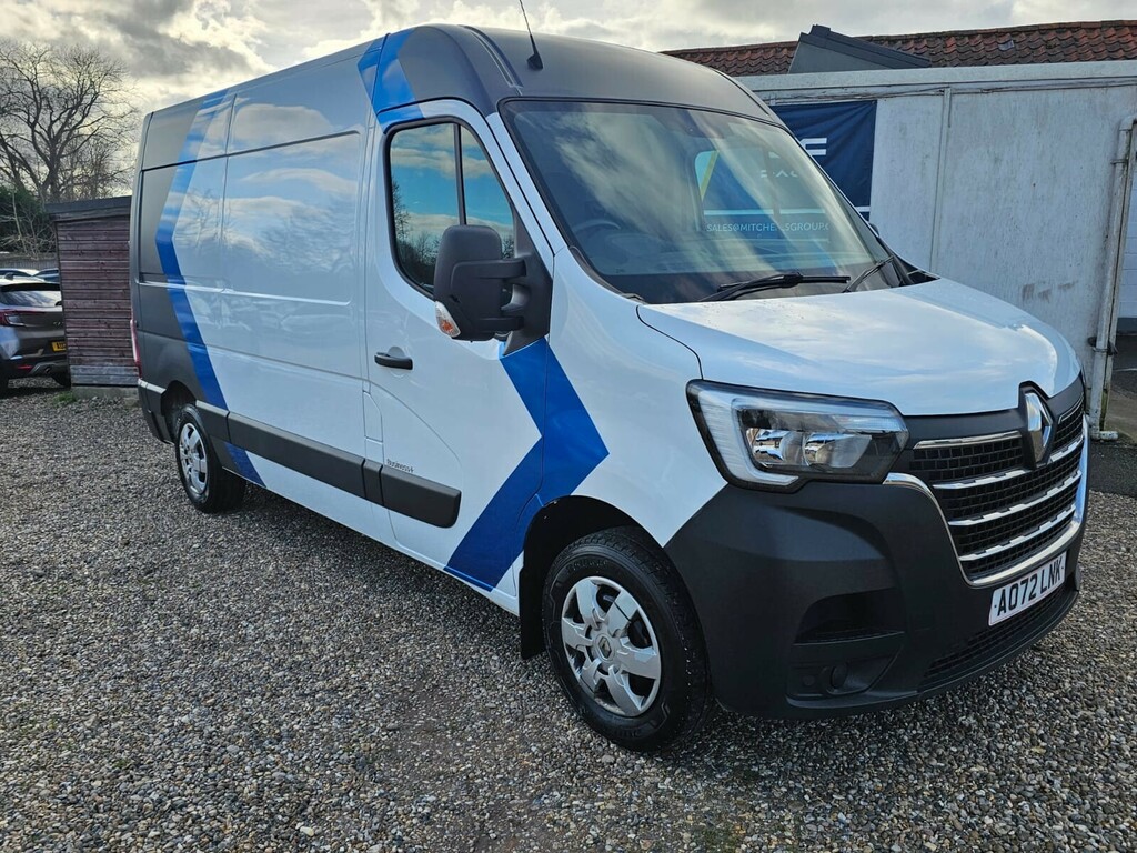 Renault Master Mm35dci 135 Business Medium Roof Van White