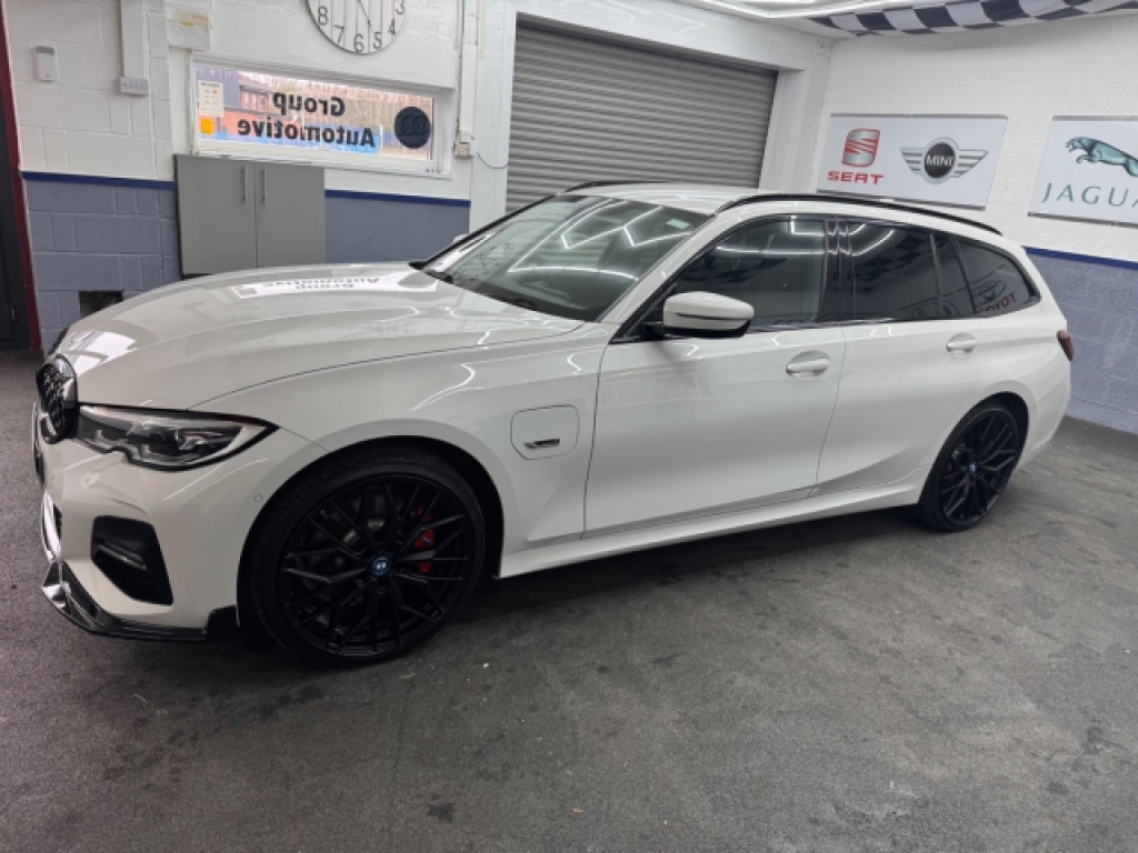 BMW 3 Series 2.0 330E 12Kwh M Sport Touring Euro 6 S S MM71KXZ White #4