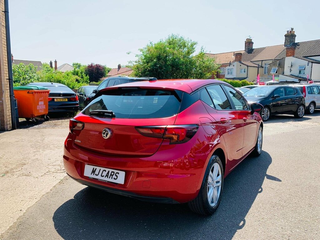 Vauxhall Astra 1.5 Turbo D Business Edition Nav Euro 6 S S Red #5