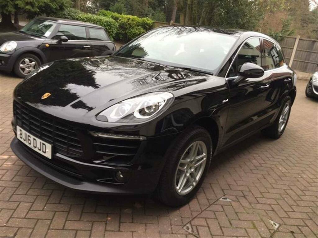 Porsche Macan D S Pdk BJ16DJD Black #6