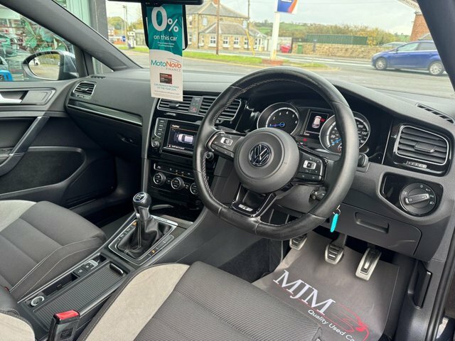 Volkswagen Golf 2015 2.0 Tsi Bluemotion Tech R Hatchback Petro Black #4