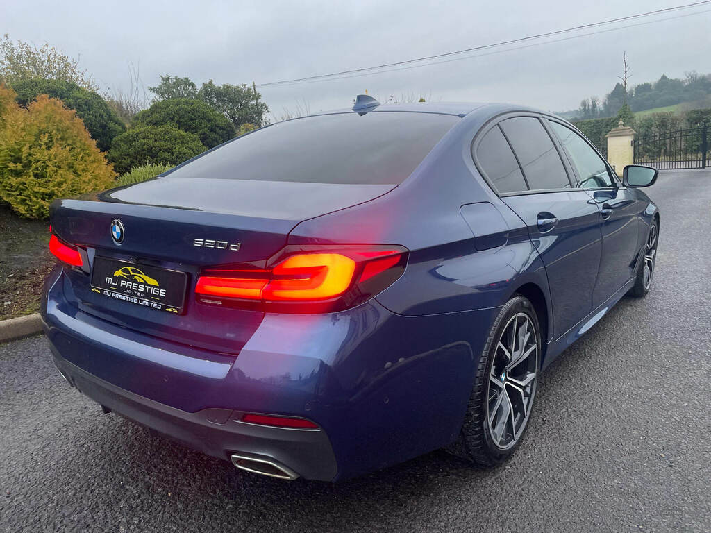 BMW 5 Series 520D Mht M Sport Step LB71GKK Blue #4