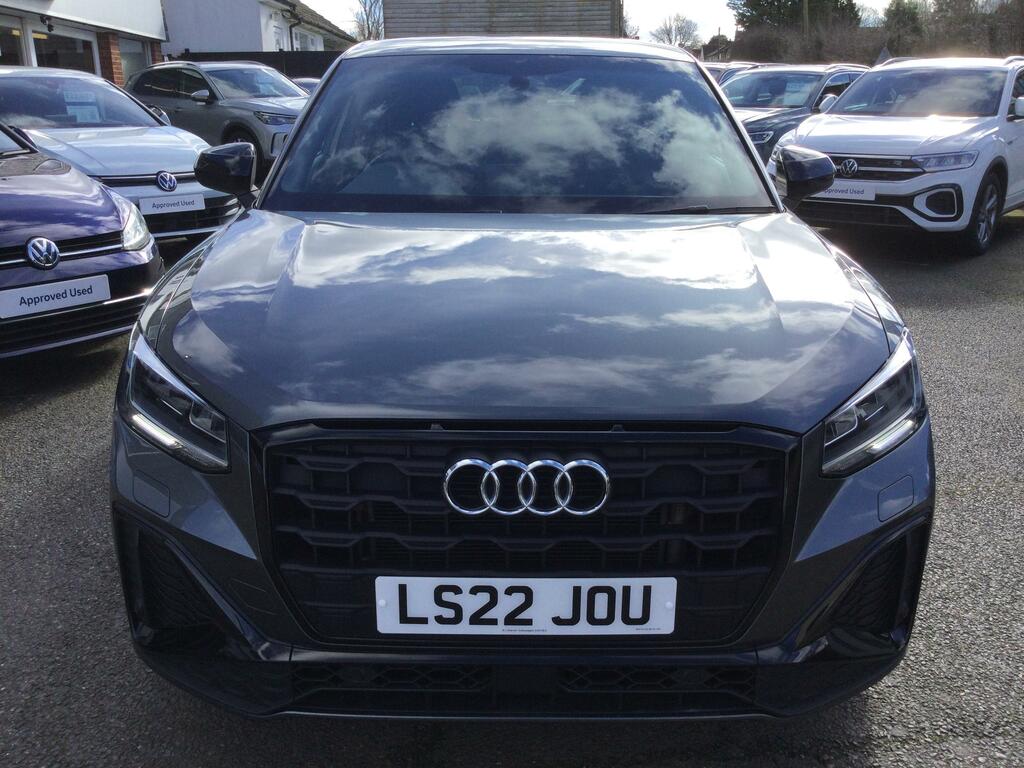 Audi Q2 1.5 Tfsi Cod 35 Black Edition Suv S Tro LS22JOU Grey #4