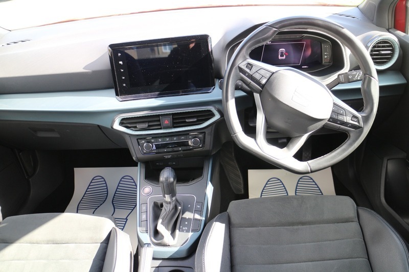 Seat Arona Ecotsi Xperience Lux Dsg RO71NDK Red #5