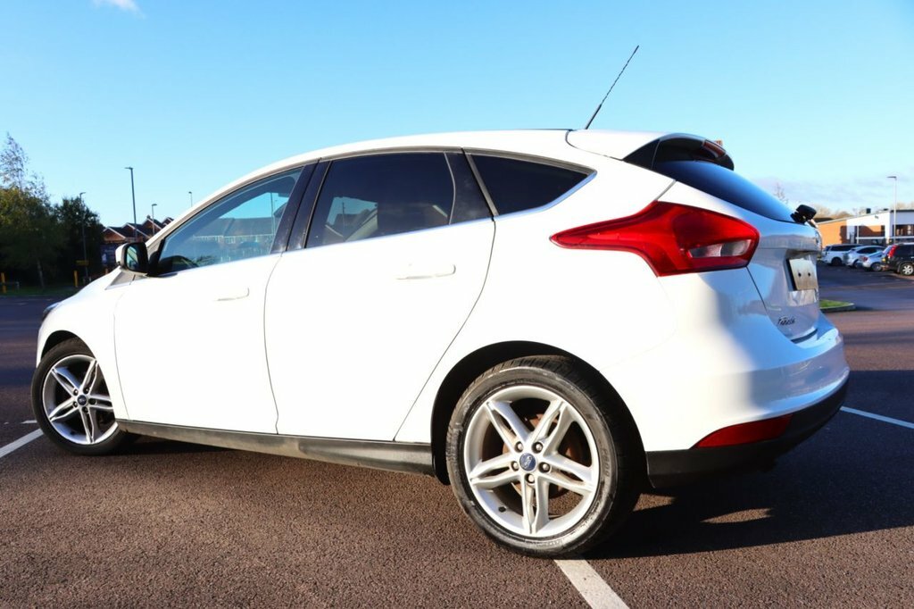 Ford Focus 1.5L Zetec LR65LWF White #4