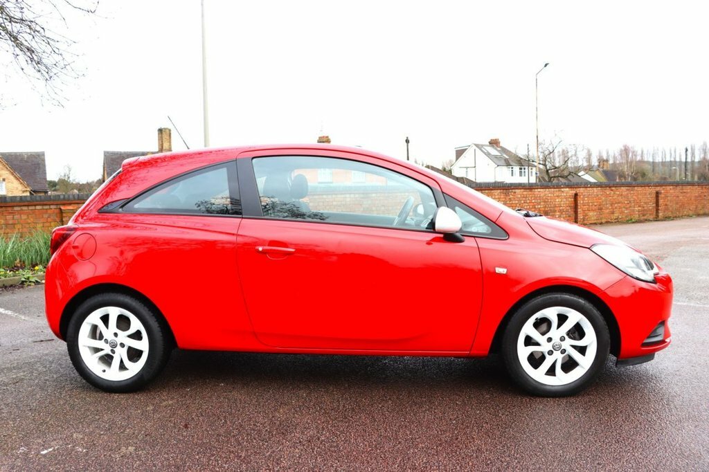 Vauxhall Corsa 1.4L Sting KU66FYP Red #5