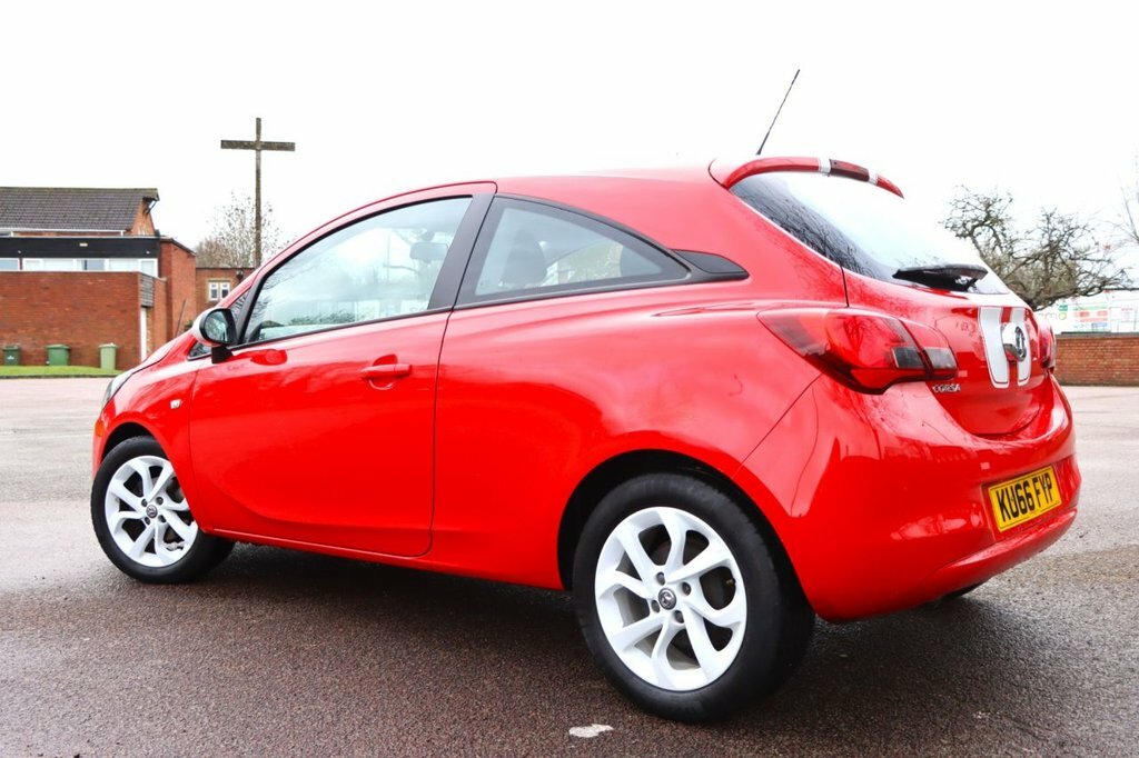Vauxhall Corsa 1.4L Sting KU66FYP Red #4