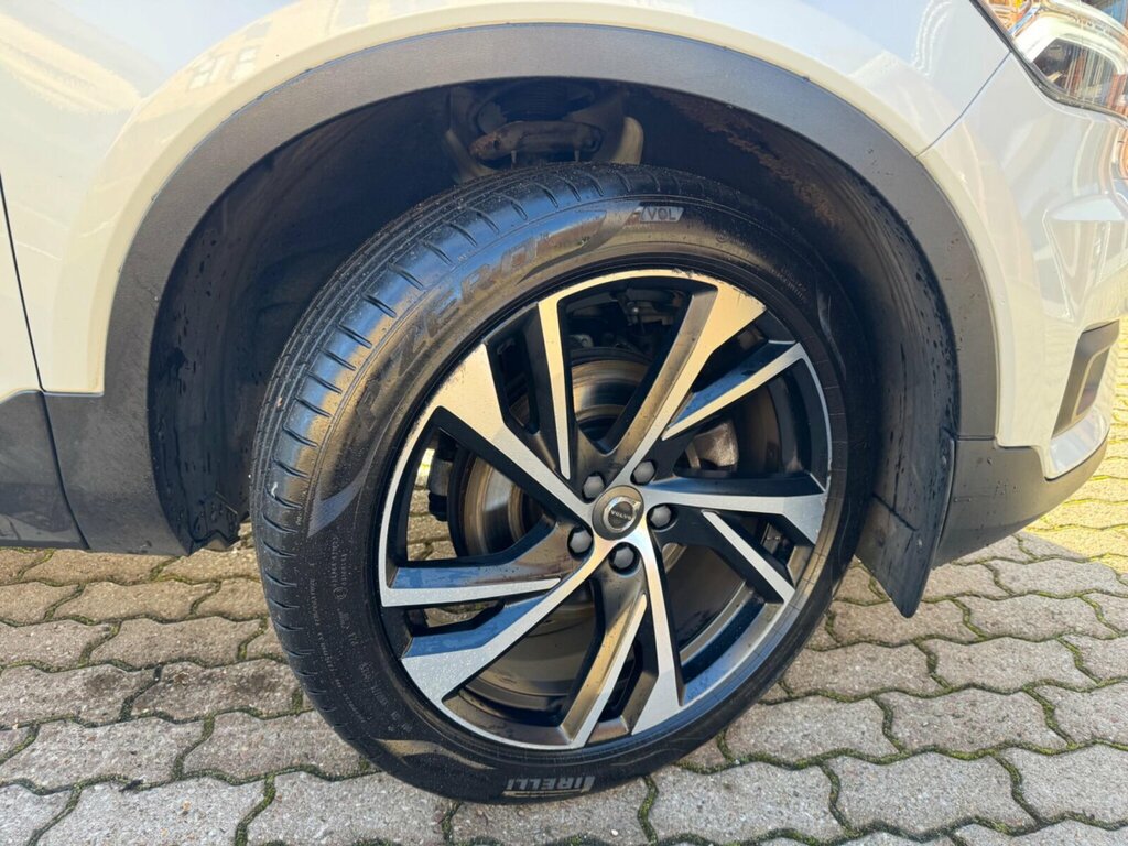 Volvo XC40 2.0 T4 R-design Pro Awd Euro 6 Ss KF19GGZ  #2