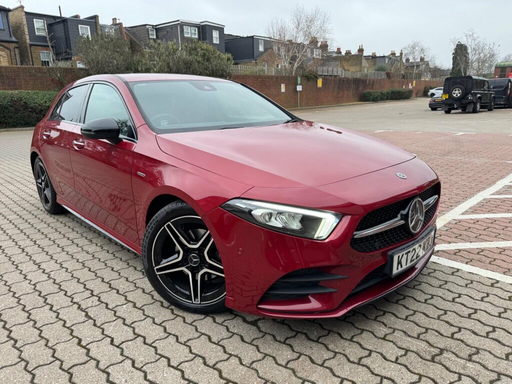 Mercedes-Benz A Class 1.3 A180 Amg Line Edition Premium 7G-dct Euro 6