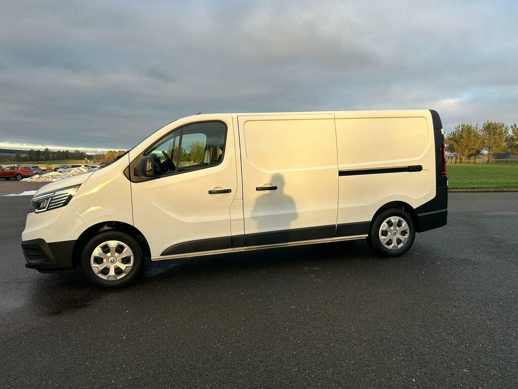 Renault Trafic 2.0 Dci Blue Ll30 Business L2 H1 Euro 6 Ss SW22AVU White #3