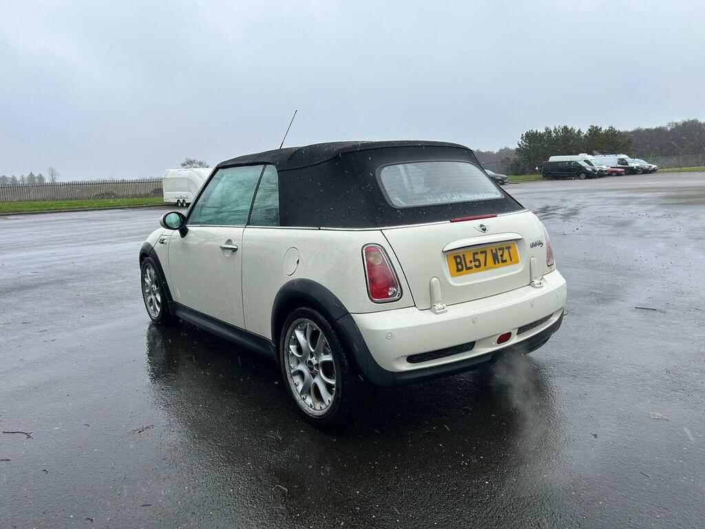 Mini Convertible 1.6 Cooper S Euro 4 BL57WZT White #2